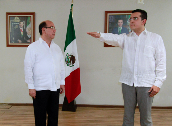 De administrador de bar, ahora es titular de SEP-Chiapas; sin título