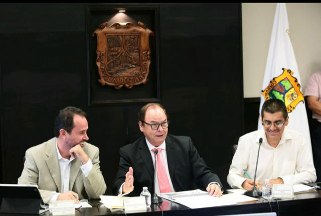 ELEVA COAHUILA AL 87% ABASTO DE MEDICAMENTOS Y ADQUIERE 23 AMBULANCIAS