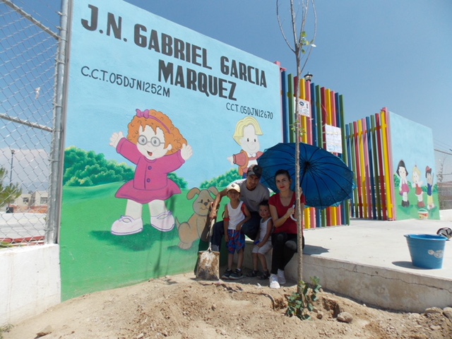 REFORESTAN JARDÍN DE NIÑOS EN EL FRACCIONAMIENTO VALENCIA
