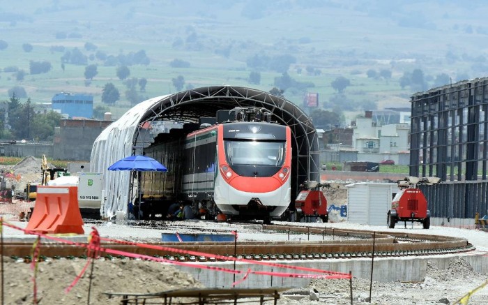 Continua la construcción del  Tren Interurbano México-Toluca