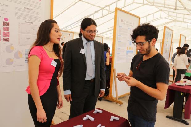 Estudiantes mexicanos crean chicle para decir adiós al estrés y cansancio