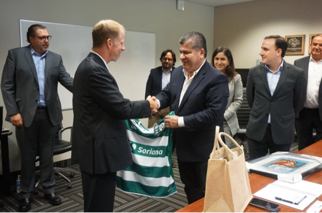 VEN EMPRESARIOS CANADIENSES COMPETITIVIDAD Y SEGURIDAD EJEMPLAR EN COAHUILA