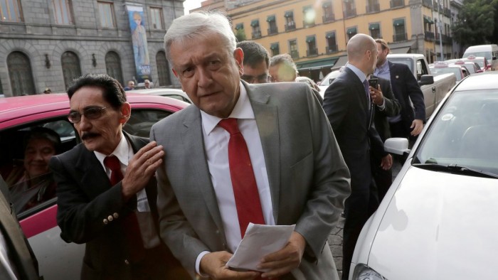 AMLO busca cancelar reforma educativa y cambiar la Constitución desde el día 1 de su gobierno