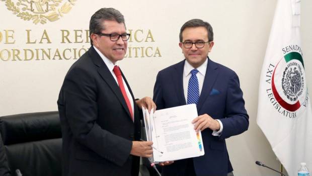Entregan a Senado reporte sobre nuevo TLCAN; fijan diferenciación de salarios en sector automotriz