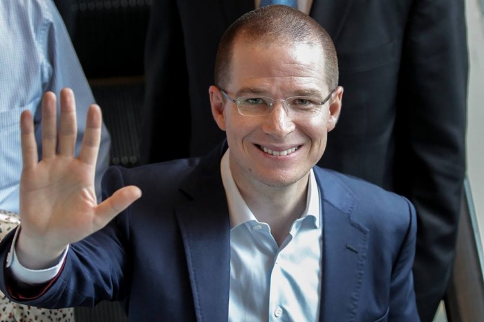 Ricardo Anaya ahora será maestro