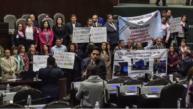 Diputados reprueban a secretario de Educación durante comparecencia