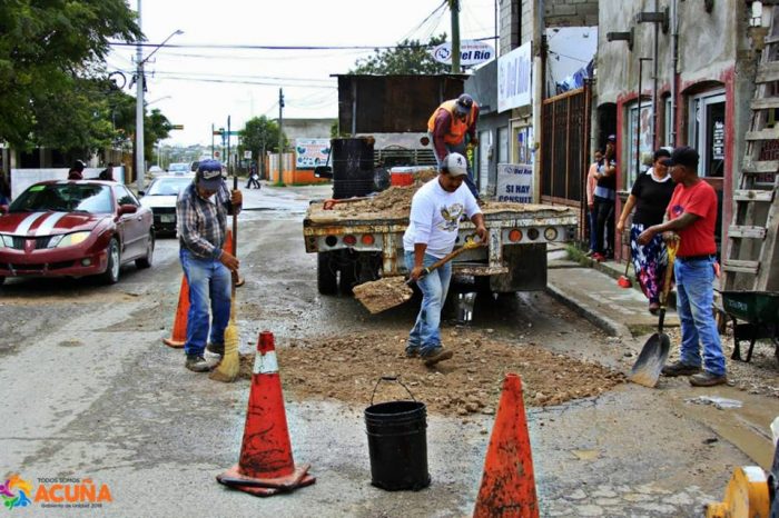 Implementan Programa Emergente de Bacheo en Acuña Coahuila.