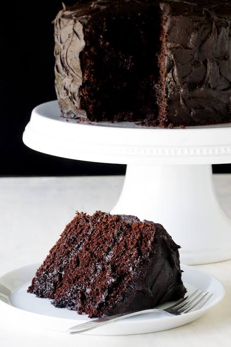 Pastel de chocolate estilo Matilda.