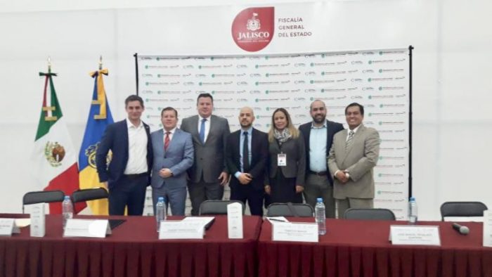 Presenta DIF Saltillo estrategias de mediación en Guadalajara