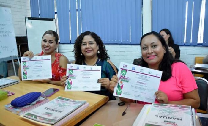 Tiene Saltillo 216 docentes “Artesanos de Paz”