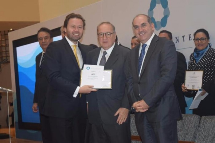 AGSAL recibe reconocimiento de la Fundación Gonzalo Río Arronte
