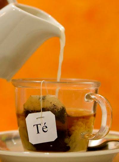 Te con leche.