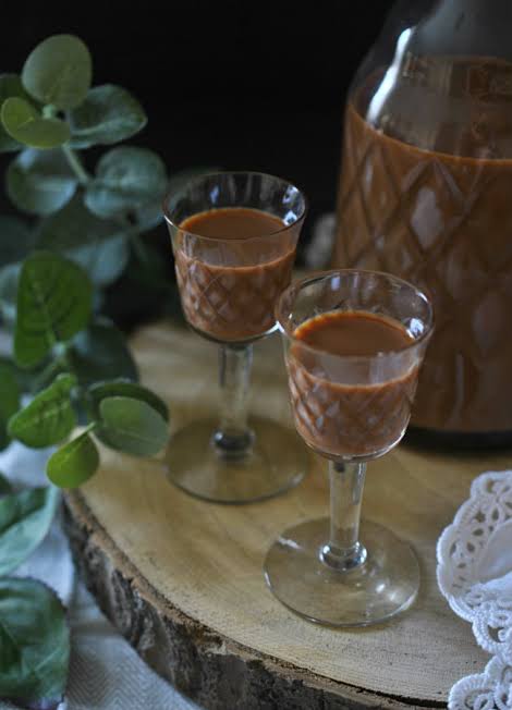 Licor de crema irlandesa con chocolate y vainilla.