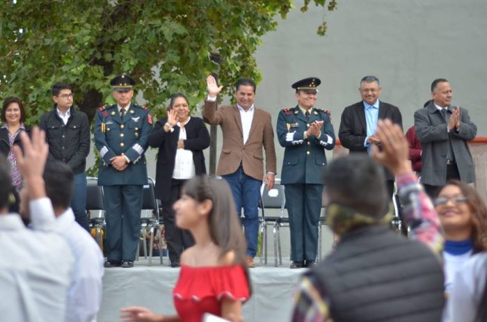 Realizan desfile del 108 Aniversario de la Revolución Mexicana