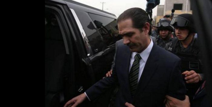 Padrés no salió de la cárcel; su familia no tiene para pagar la fianza