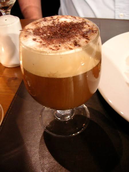 Baileys con cereza.
