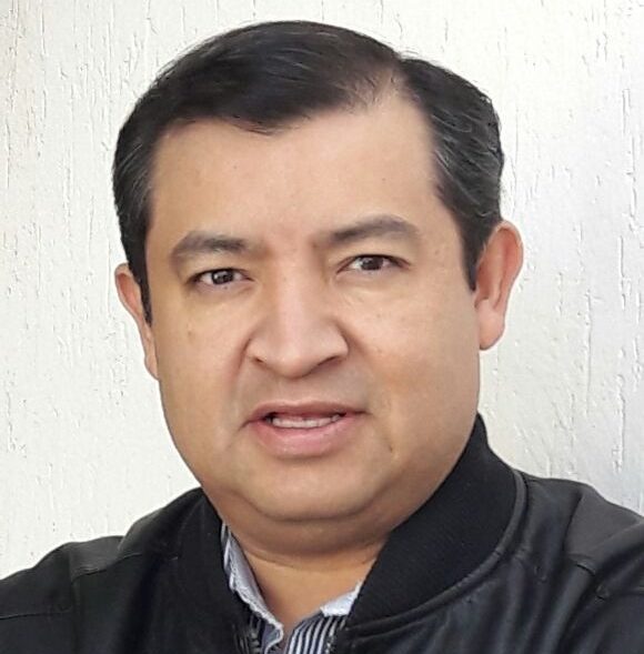 AVISO DE CURVA  Hecho en Coahuila.  Rubén Olvera