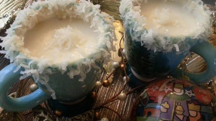 Atole de coco.
