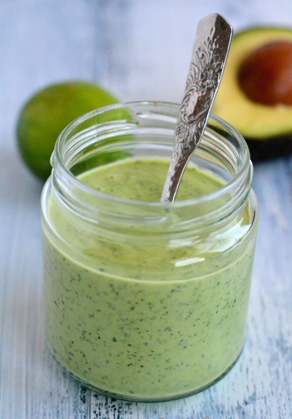 Aderezo light de cilantro y aguacate.