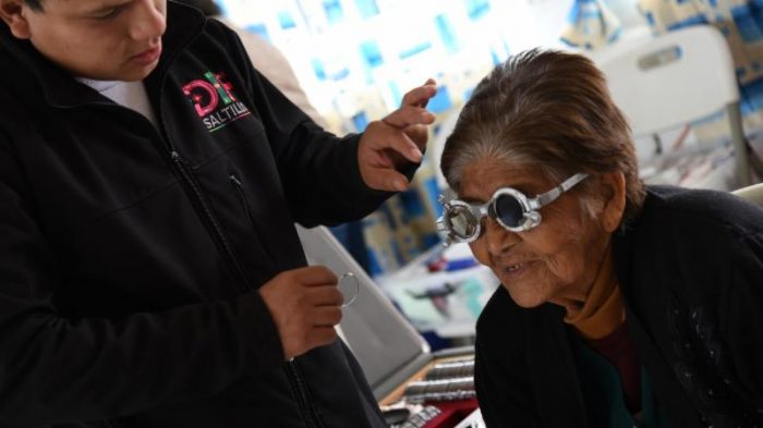 Lleva DIF Saltillo brigada a ejido Punta de Santa Elena