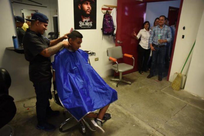 Atendió a más de mil personas el Centro de Desarrollo Laboral y Artístico del DIF