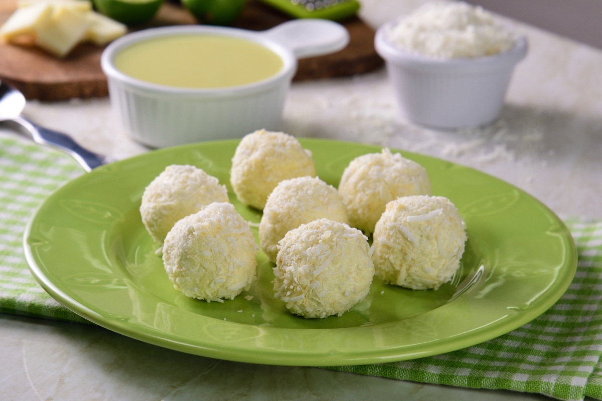 Trufas de pay de limón.