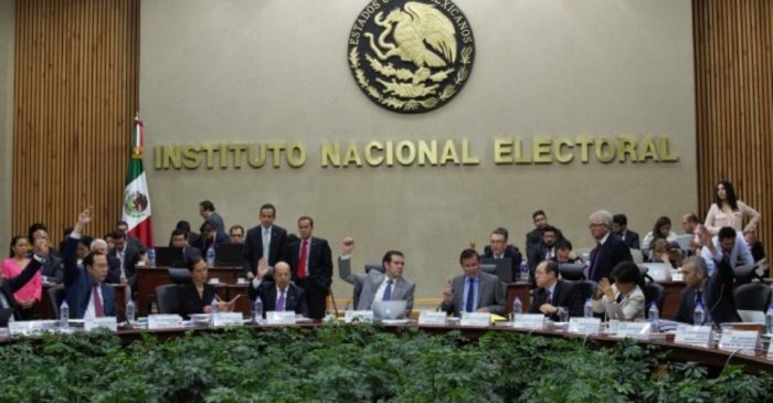 INE aprueba distribución de 4 mil 900 mdp a partidos políticos para 2019