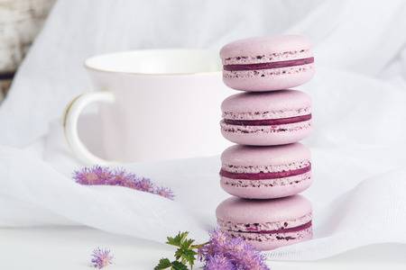 Macaroons de lavanda con chocolate.
