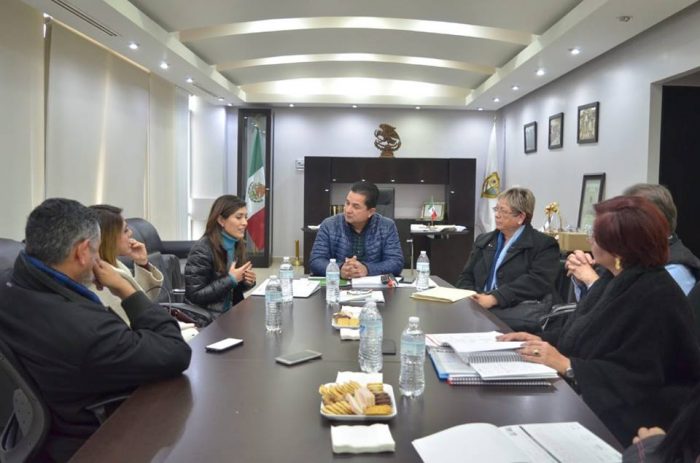 Presenta Roberto de los Santos proyectos culturales a la secretaria de Cultura Estatal Ana Sofia Camil