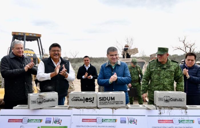 Coloca Gobernador Miguel Angel Riquelme Solis Primera piedra de Cuartel Militar en Jiménez Coahuila