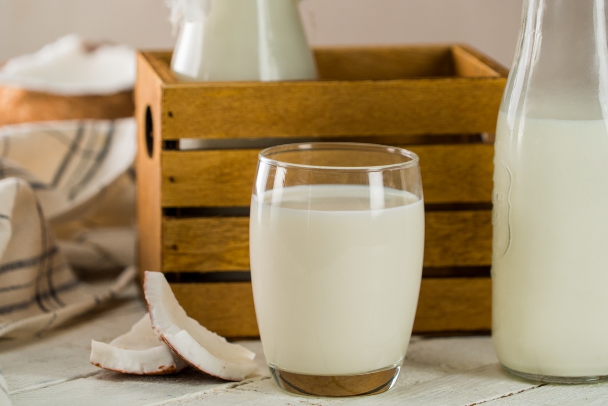 Leche de coco casera.