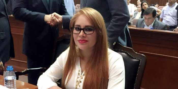 Exdiputada de Sinaloa tiene un hijo con 'El Chapo'