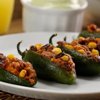 Chiles rellenos de chorizo.