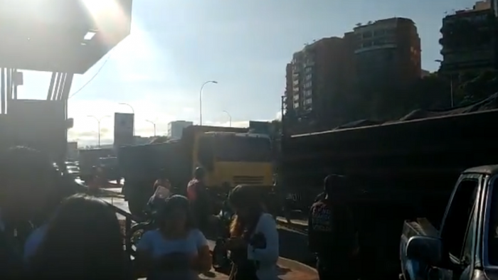 PNB busca impedir que caravana de Guaidó salga desde El Rosal