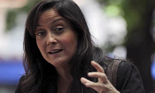 Rocío San Miguel: “El goteo de las deserciones militares está erosionando la roca”