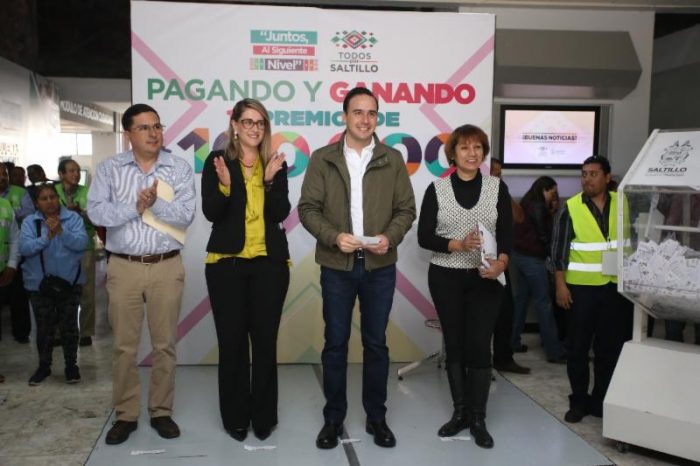 Encabeza Alcalde sorteo para saltillenses cumplidos