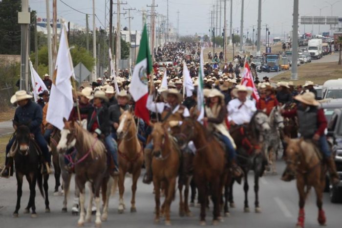 Encabeza Alcalde cabalgata del Rodeo Saltillo 2019