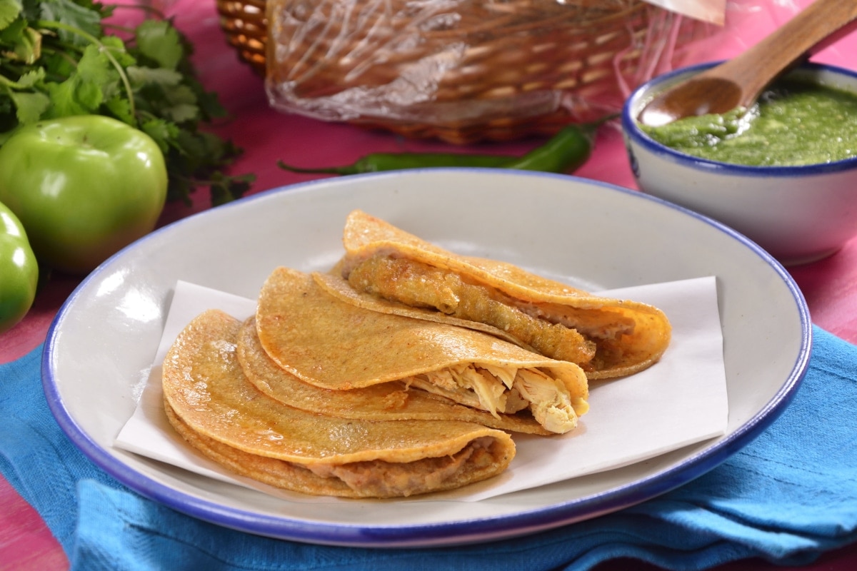 Tacos de Canasta.