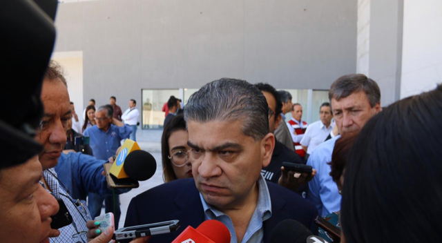 ESCOLTAS NO TIENEN POR QUÉ OCULTARSE, SON LEGALES: RIQUELME