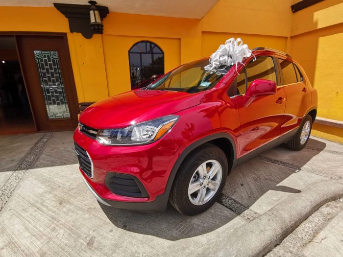 GANADORA DE LA CAMIONETA DE LA RIFA DEL PAGO DEL PREDIAL EN RAMOS ARIZPE