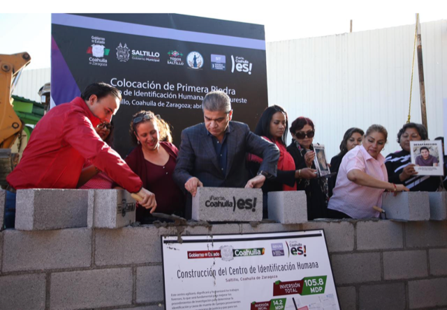 COLOCAN PRIMERA PIEDRA DEL CENTRO DE IDENTIFICACIÓN HUMANA DE LA REGIÓN SURESTE DE COAHUILA