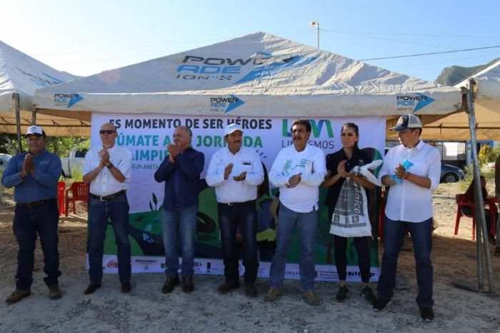 Retiran 10 toneladas de basura en campaña de limpieza