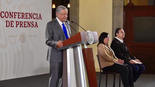 AMLO declara desierta la licitación para la nueva refinería; el gobierno la edificará
