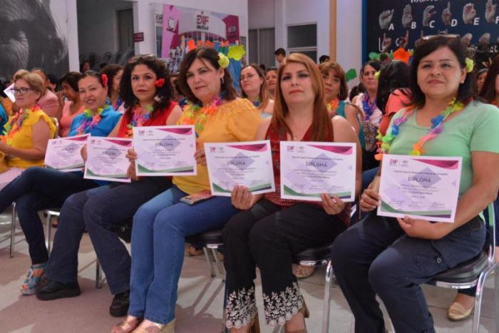 Concluye taller de Chocolatería en el DIF Saltillo