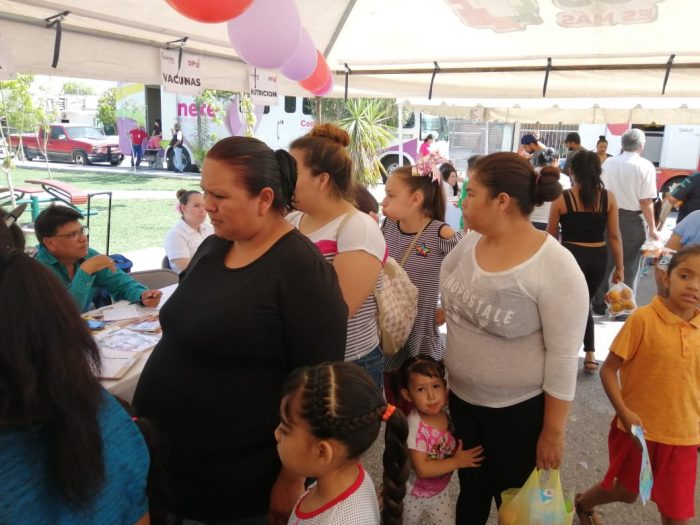 LLEGA LA FERIA DIF A LA SANTOS SAUCEDO  