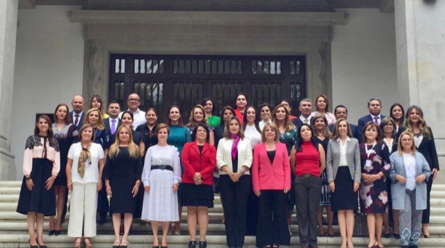 EXPONE MARCELA GORGÓN EXITOSO MODELO DE ATENCIÓN A ADULTOS MAYORES