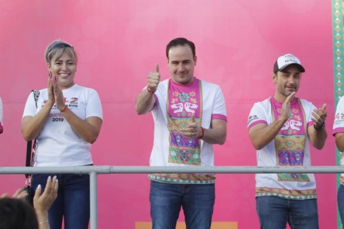 Más de dos mil saltillenses festejan a la ciudad corriendo