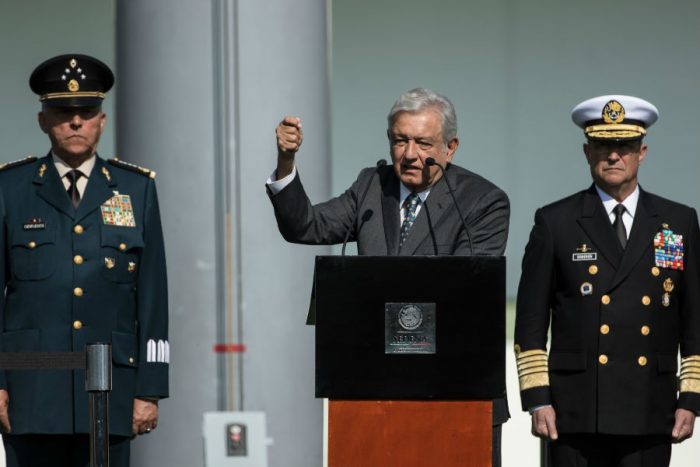 Si por mí fuera, desaparecería el Ejército y lo convertiría en Guardia Nacional: AMLO