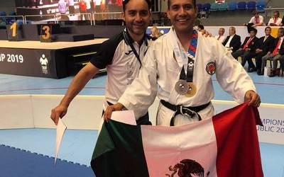 Aristeo Flores se cuelga la medalla de oro en campeonato internacional de Karate