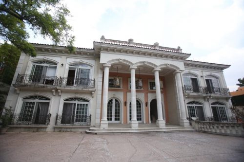 10 habitaciones, 14 baños y una cava: Así es la mansión de Zhenli Ye Gon que será subastada